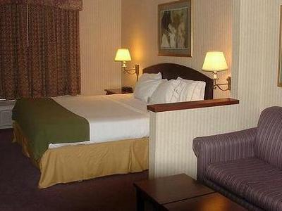 Comfort & 3* Hutchinson