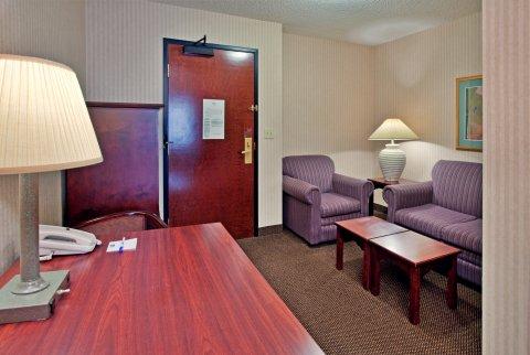 Hotel Comfort & Hutchinson