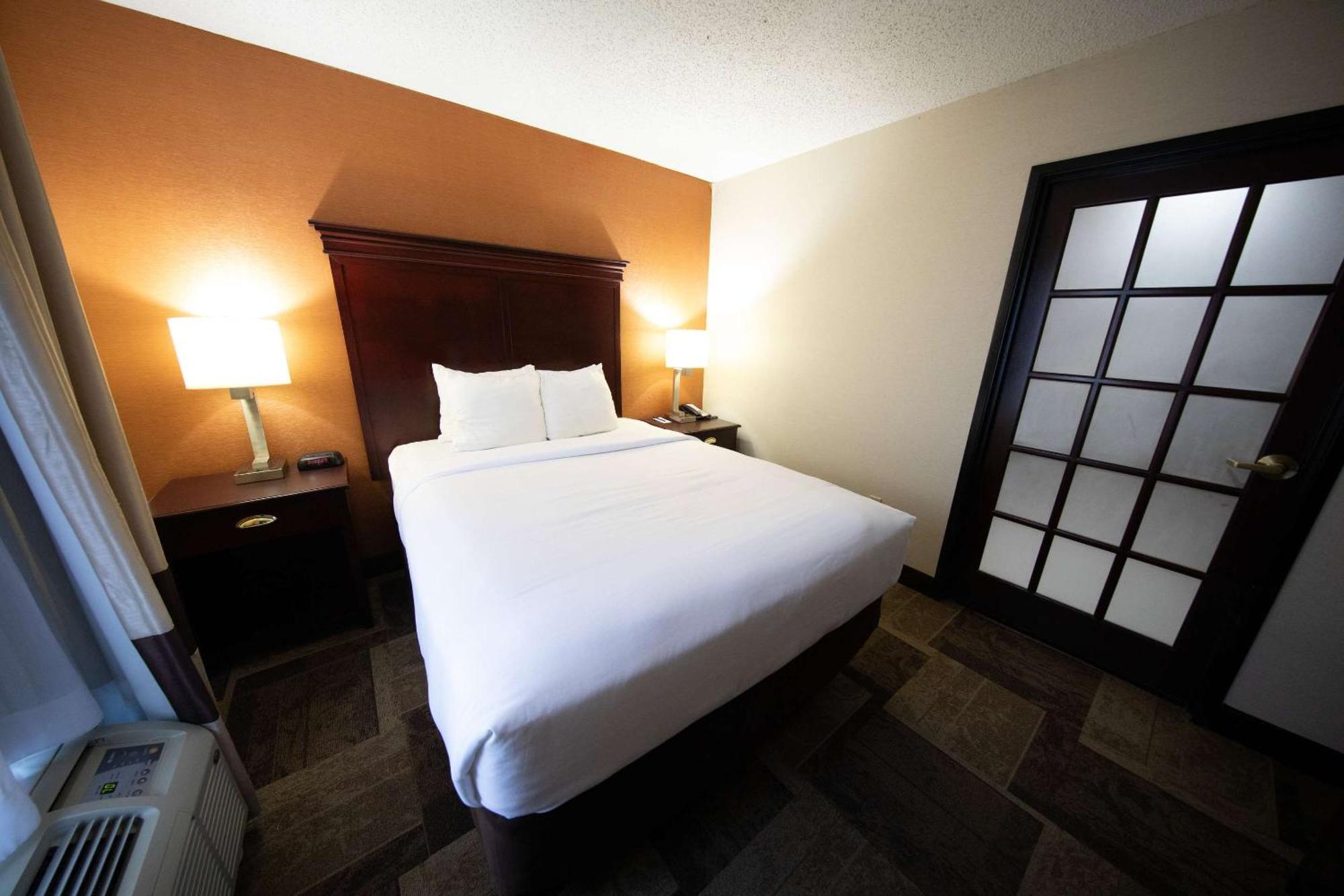 Comfort & 3* Hutchinson