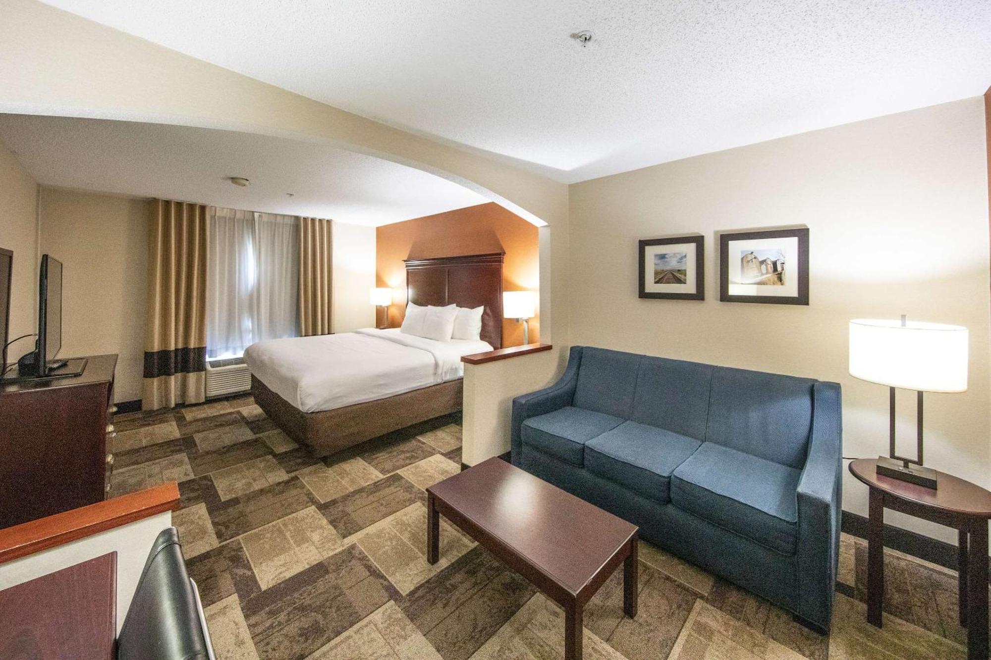 Comfort & 3* Hutchinson